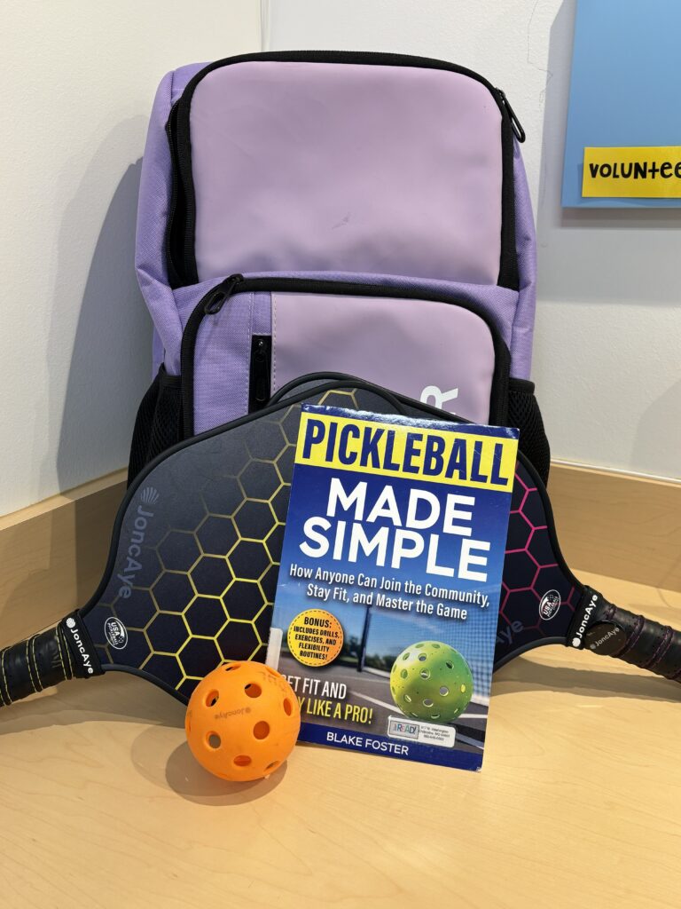 Pickleball bag with balls